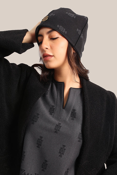 Reversible patterned jacquard hat