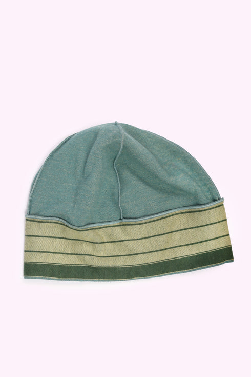 Reversible hat in cotton blend jacquard