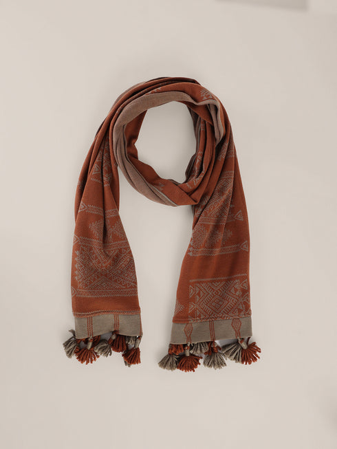 Scarf in patterned jacquard with tassels