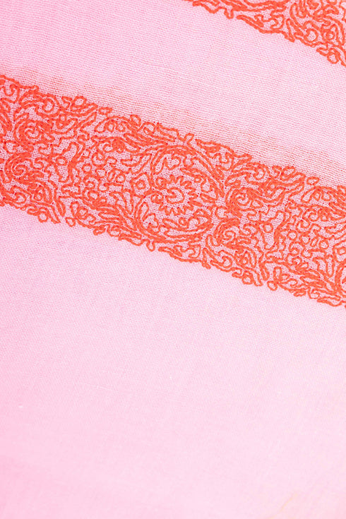 Embroidered shawl in cotton gauze.