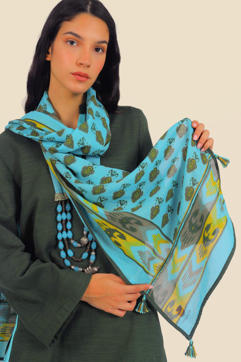 Scarf in printed cotton gauze with tassels