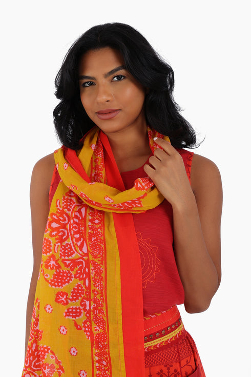 Scarf in printed cotton voile with multi color trims