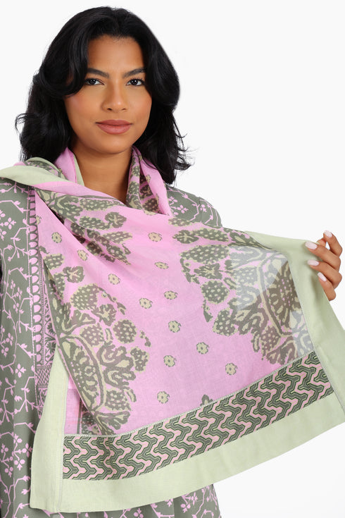 Scarf in printed cotton voile with multi color trims