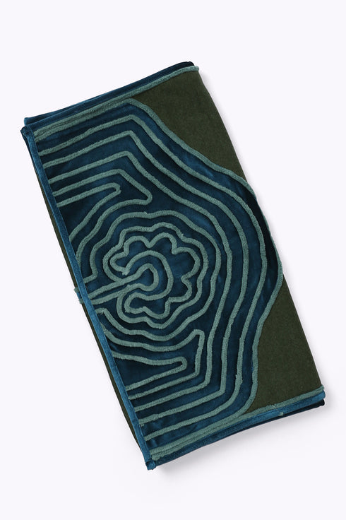 Embroidered shawl in cotton and viscose cashmere