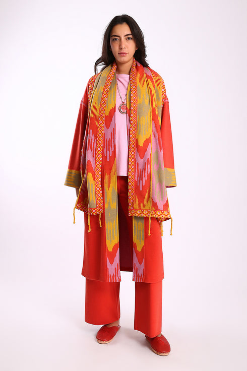 Shawl in patterned jacquard with tassels