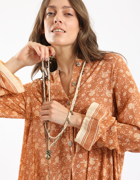 Long double layer necklace with crochet