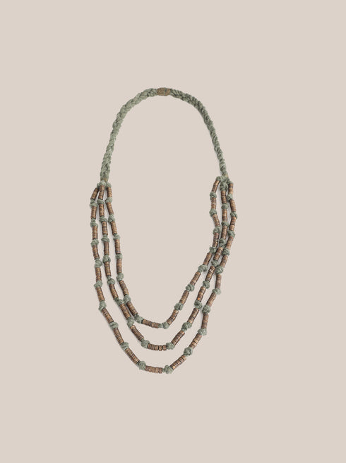 3 layers necklace with metal beads and knots