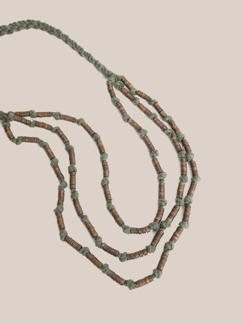 3 layers necklace with metal beads and knots