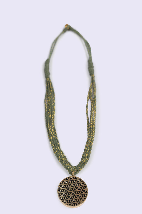 Short braided yarn pendant necklace