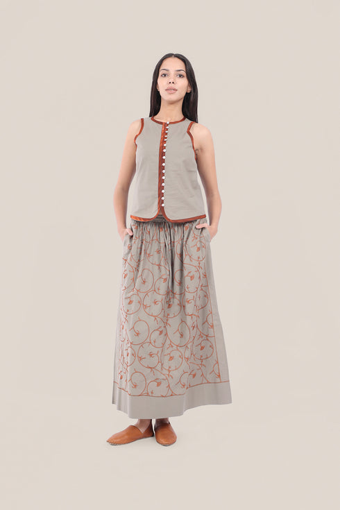 Embroidered cotton skirt with pockets