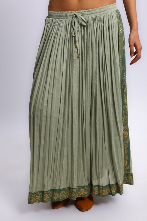 Wide skirt in Egyptian cotton voile with pockets