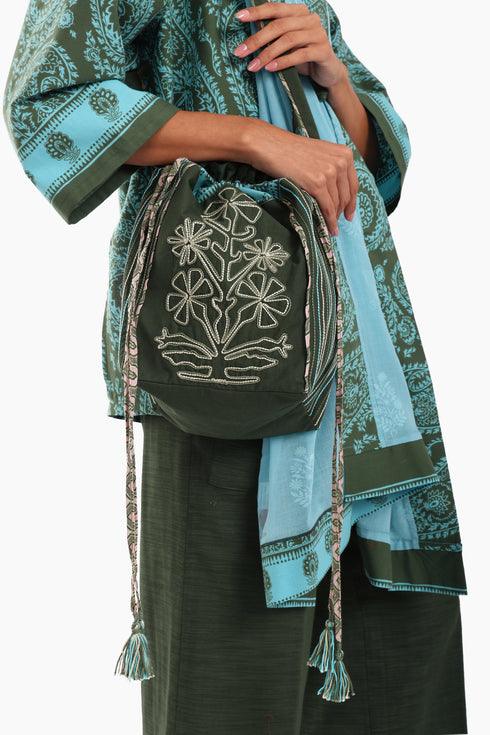 Embroidered Bucket bag in cotton with shoulder strap