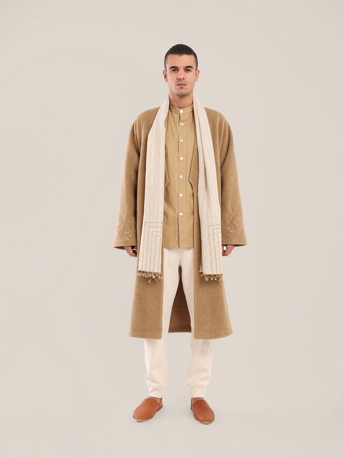 Cotton button-down shirt with long sleeves