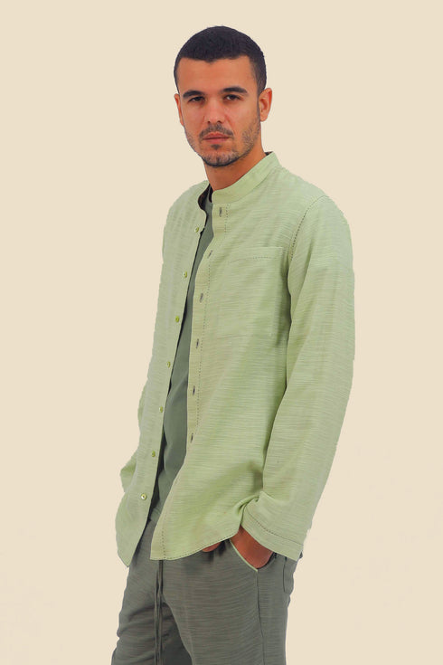 Shirt in cotton with contrast color stitching