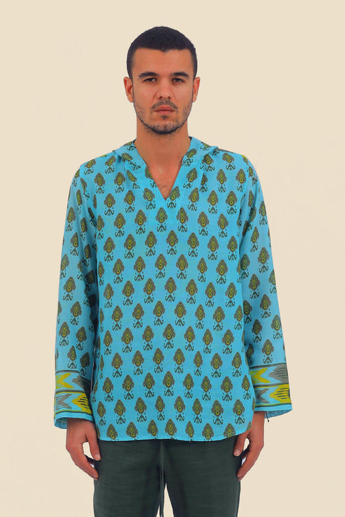 Shirt in printed cotton gauze with hoodie