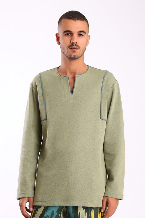 Sweater in Bi-Color with side slits