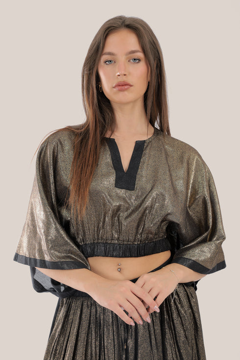 Short voile top with 3/4 length sleeves