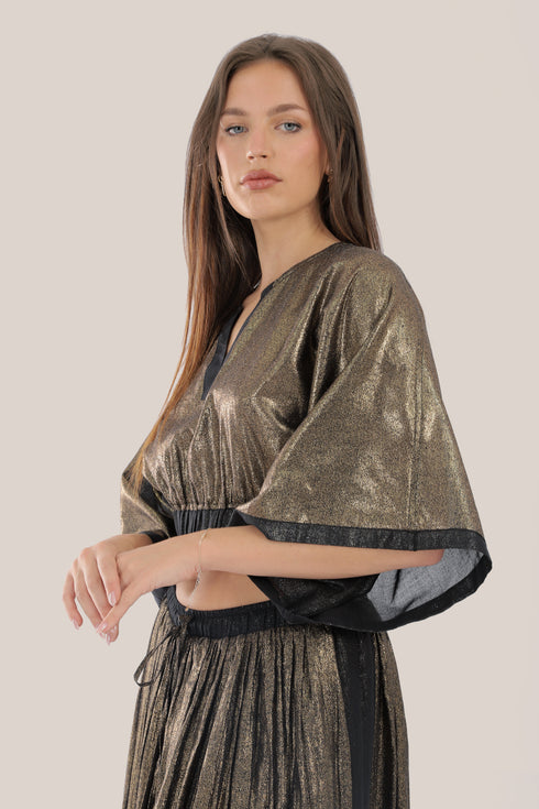 Short voile top with 3/4 length sleeves