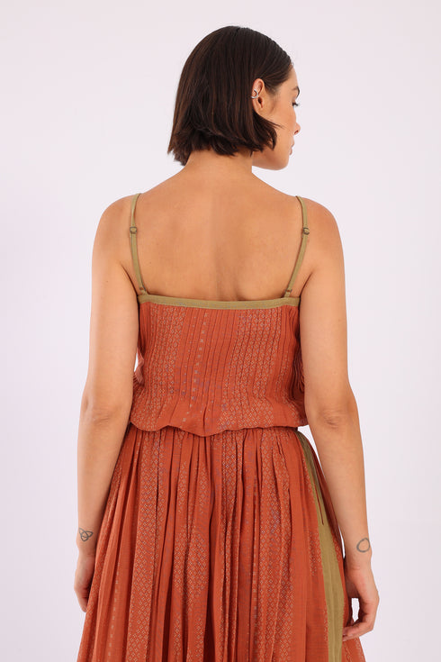 Top in cotton voile with thin adjustable straps