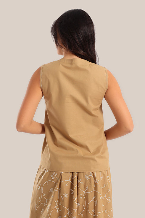 Embroidered sleeveless cotton round neckline top
