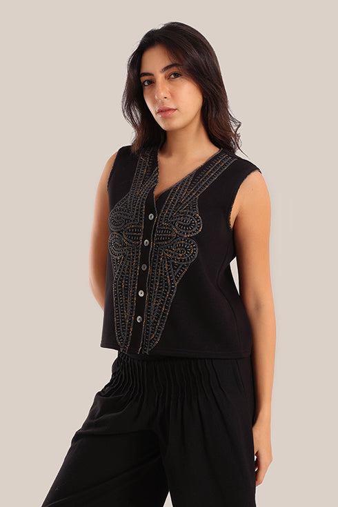 Embroidered milton V-Neckline vest