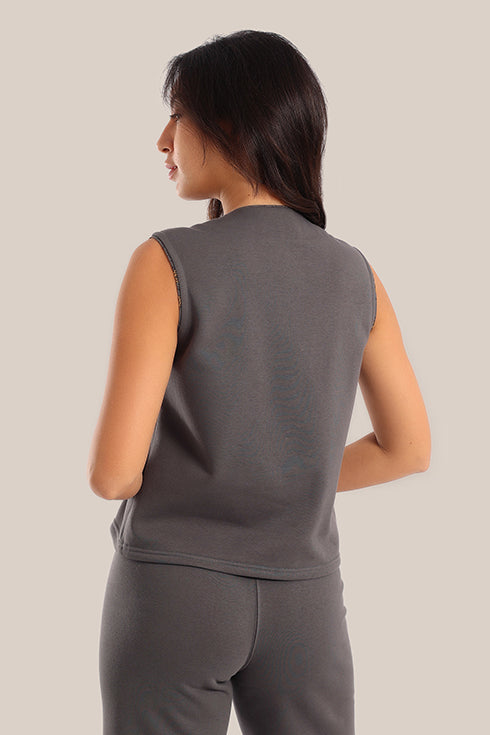 Embroidered milton V-Neckline vest