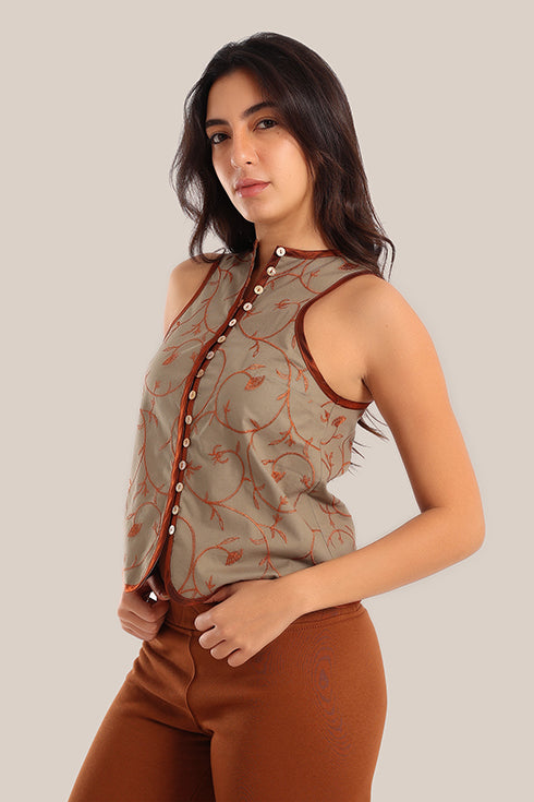 Embroidered cotton round-neck sleeveless vest