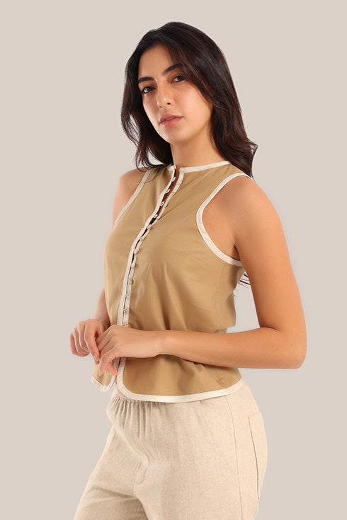 Short sleeveless round neck cotton vest