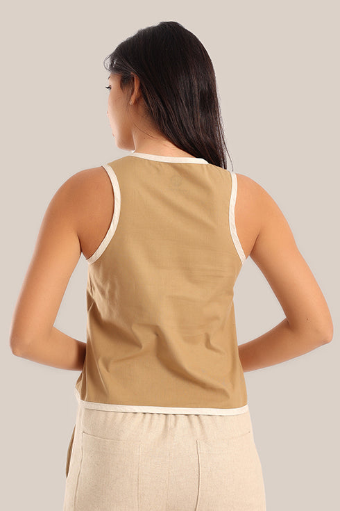 Short sleeveless round neck cotton vest