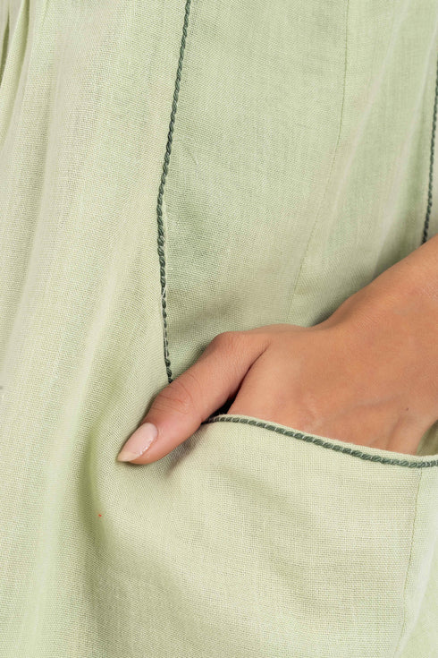 Sleeveless embroidered top in cotton gauze