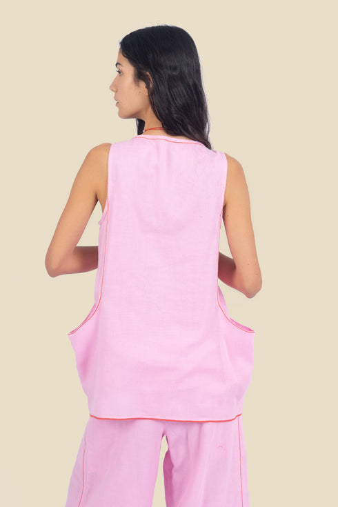 Sleeveless embroidered top in cotton gauze