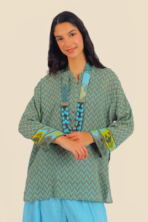 Over sized printed cotton top with 3/4 length sleeves