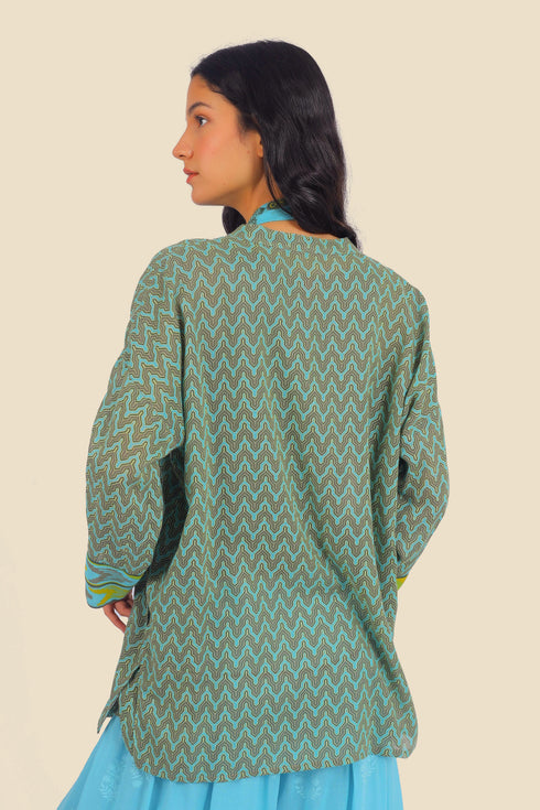 Over sized printed cotton top with 3/4 length sleeves