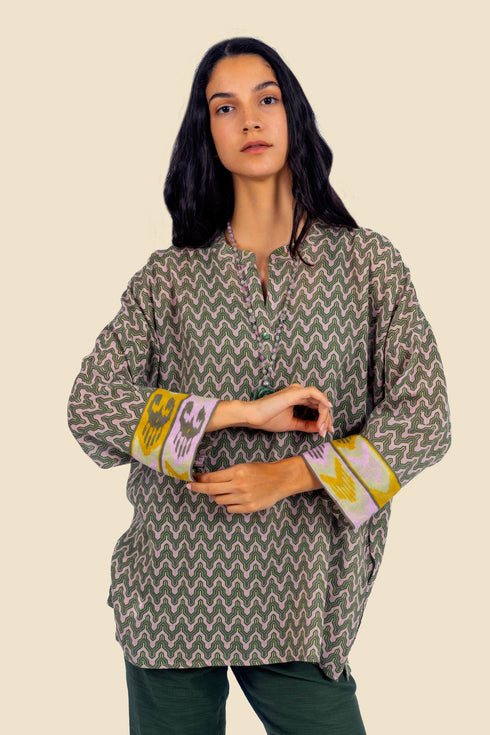 Over sized printed cotton top with 3/4 length sleeves