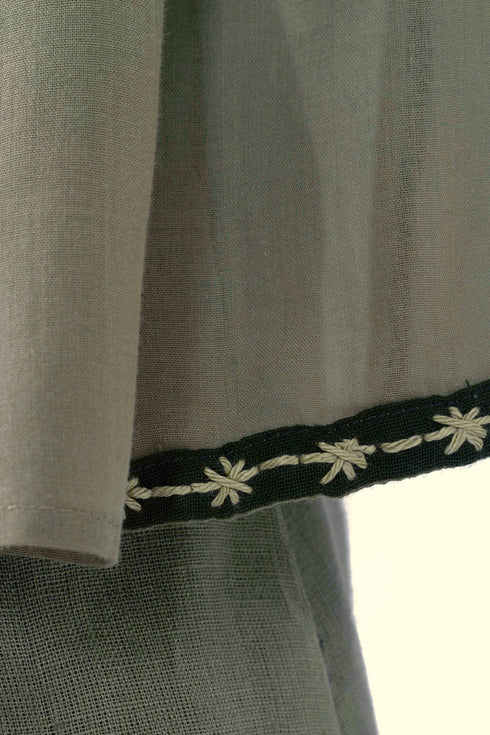 Shirt in voile with button down and round neckline