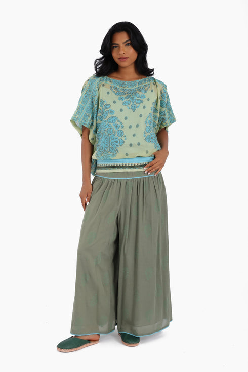 Loose fit short sleeves top