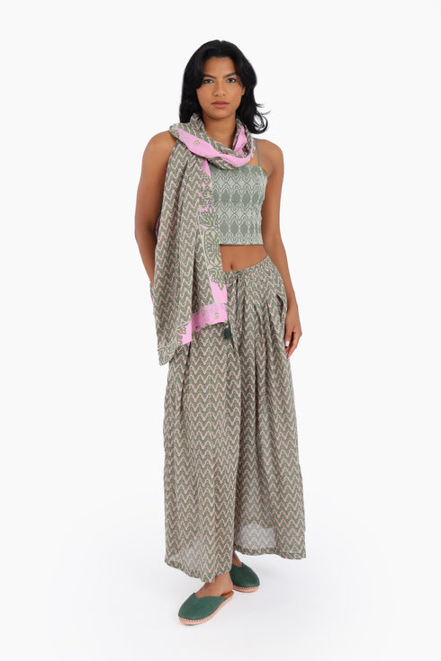 Embroidered short top in linen with adjustable straps