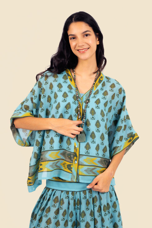 Short Shirt in printed cotton gauze with v-neckline