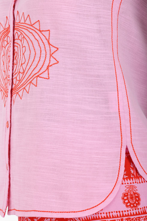 Embroidery short sleeveless top with round neckline