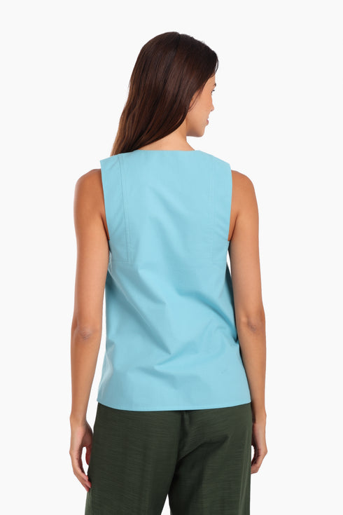 Sleeveless cotton top with round neckline