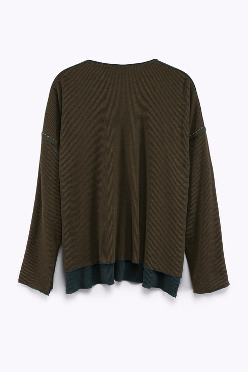 Oversized reversible top with long sleeves