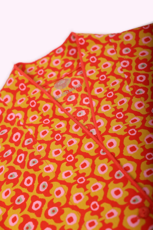 Shirt in printed cotton with button down