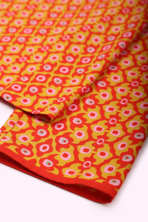 Shirt in printed cotton with button down