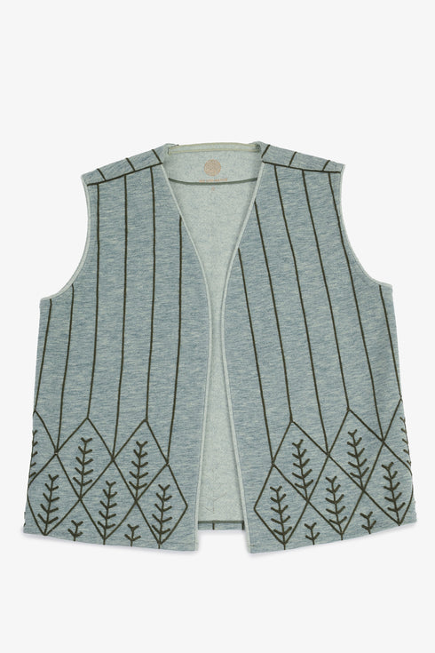Embroidered short vest with wool yarn detailing