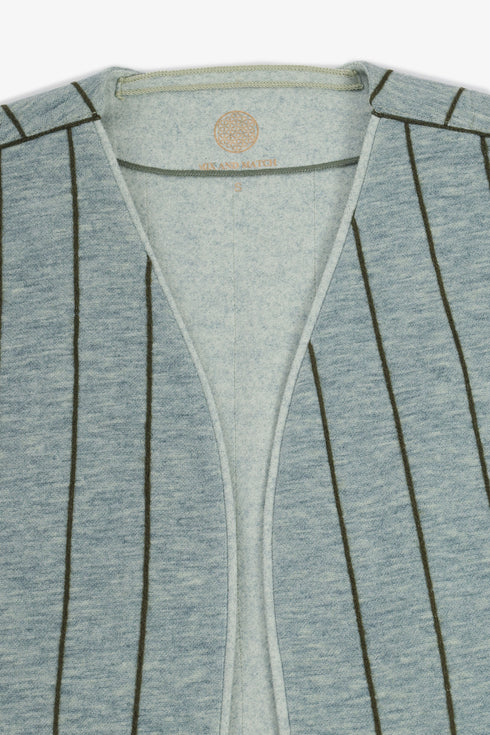 Embroidered short vest with wool yarn detailing