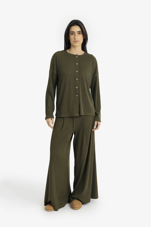Ribbed button-front cardigan with round neckline