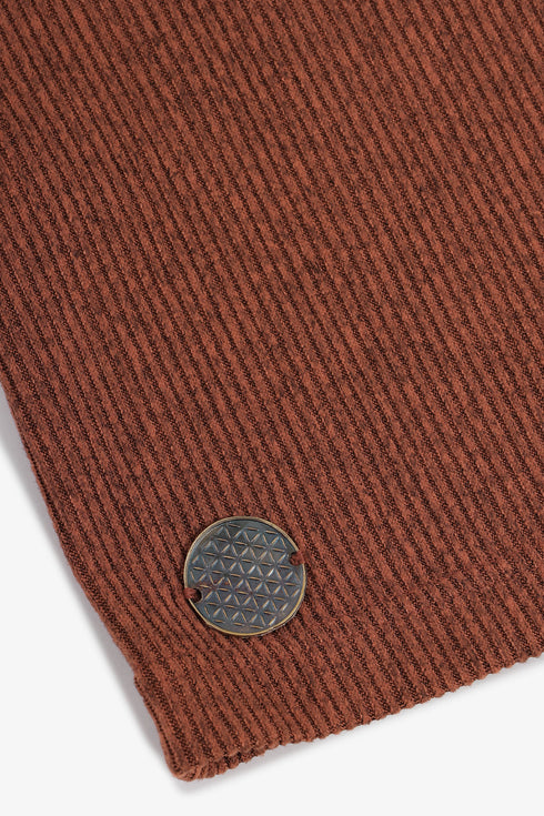 Ribbed button-front cardigan with round neckline
