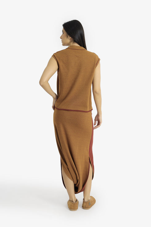 Reversible jacquard top with V neckline
