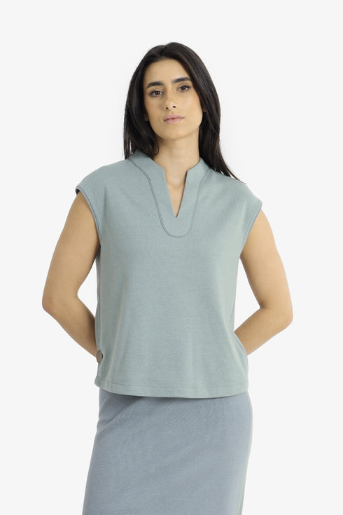 Reversible jacquard top with V neckline