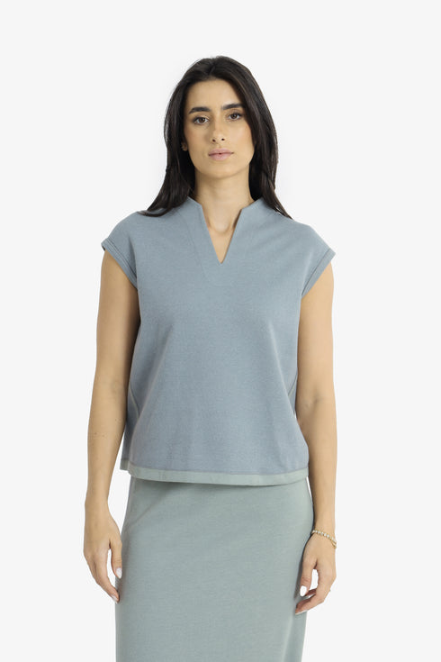 Reversible jacquard top with V neckline